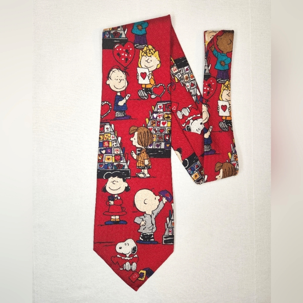 Vintage PEANUTS Tie  Be my Valentine Snoopy